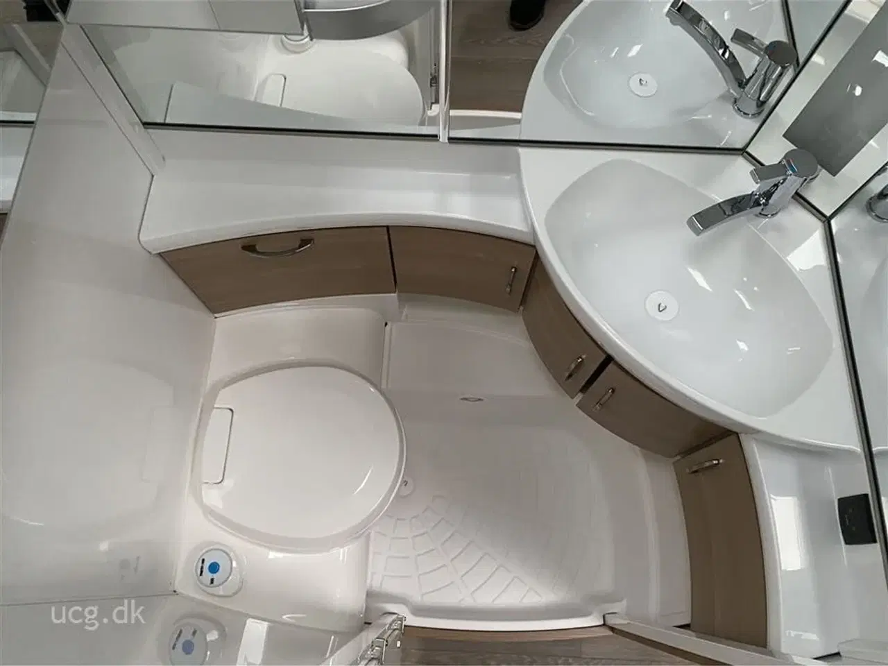 Billede 13 - 2025 - Hobby De Luxe 540 UL   Prisen er inkl. klargøring, gastest, fugttest, syn og nummerplade.