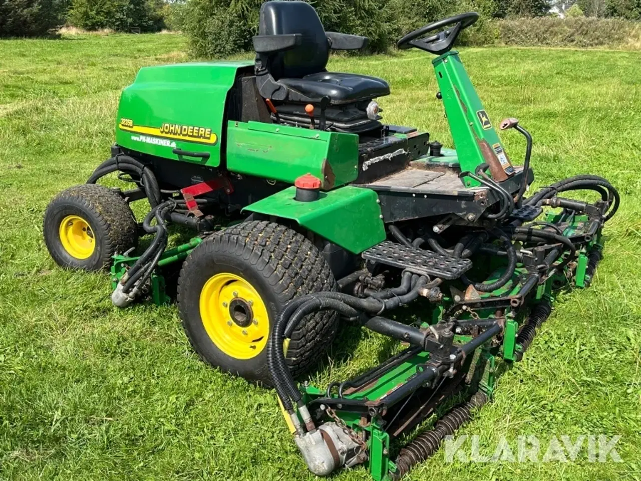 Billede 4 - Græsslåmaskine JOHN DEERE 3235B 4X4
