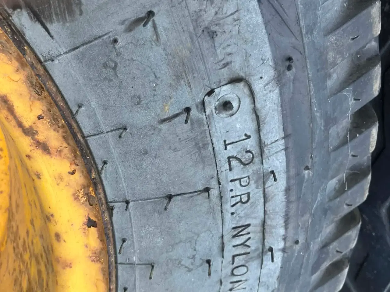 Billede 4 - Komplette hjul 15/70-18