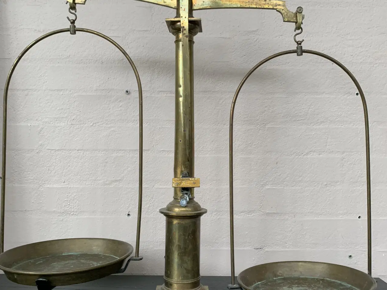 Billede 2 - Flot ældre apotekervægt 