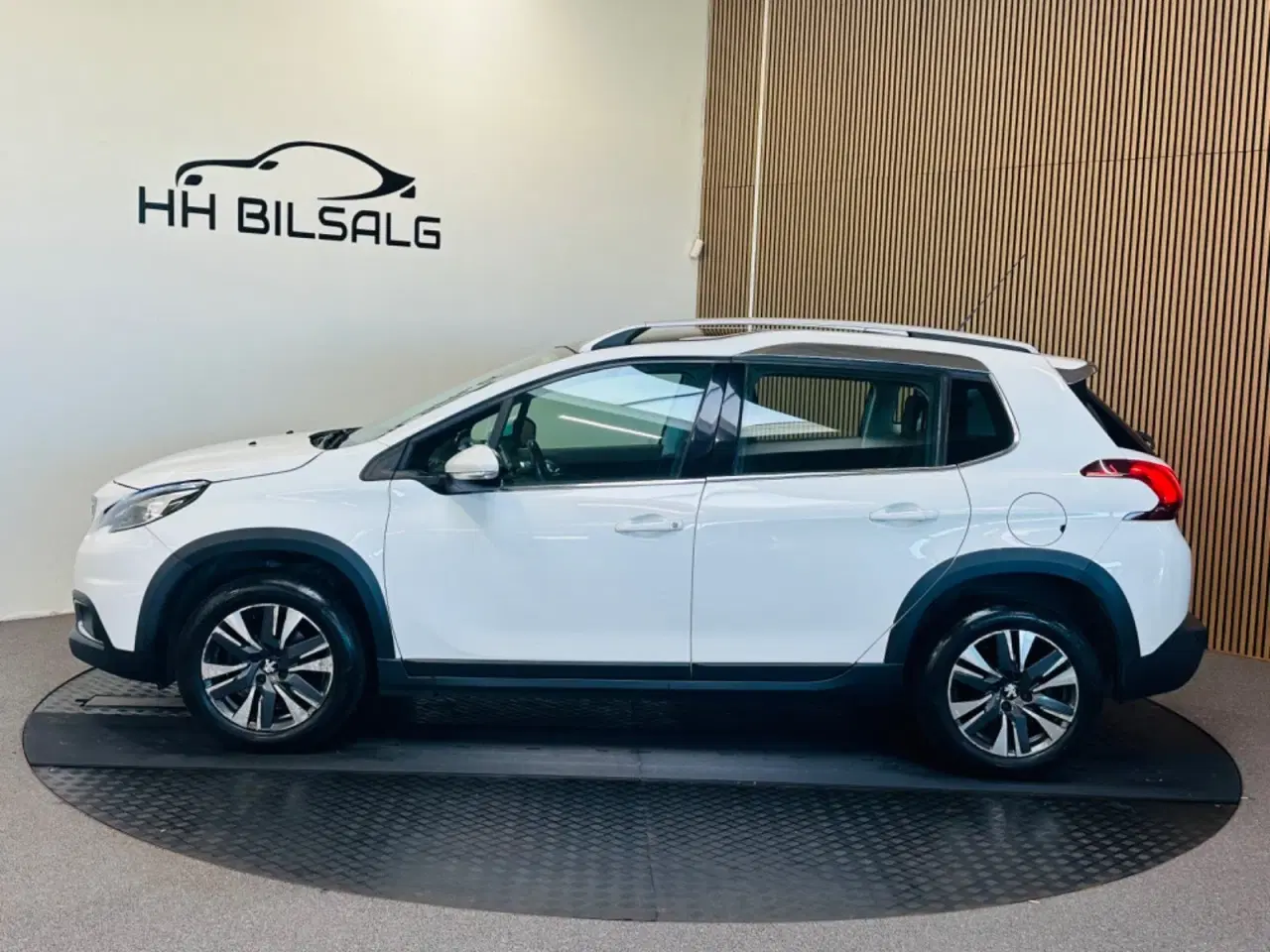 Billede 8 - Peugeot 2008 1,6 BlueHDi 120 Allure Sky