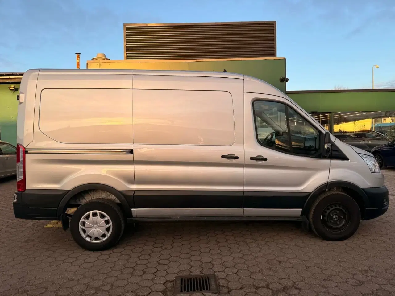 Billede 2 - Ford Transit 350 L2 Van 2,0 TDCi 130 Trend H2 FWD