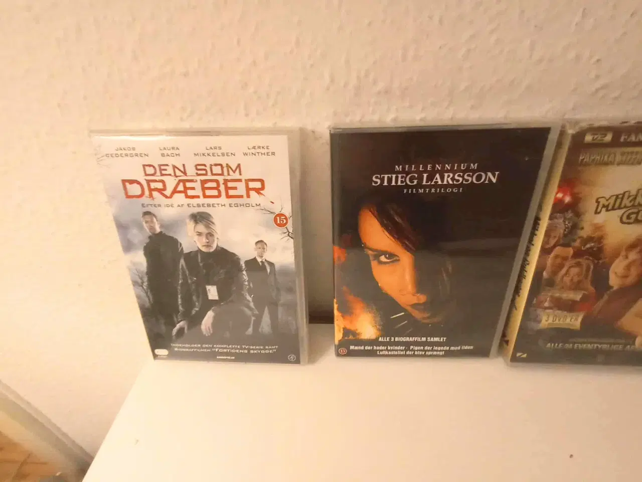 Billede 11 - Dvd serier som nye