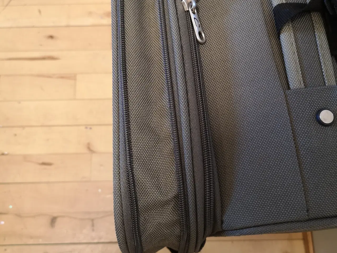 Billede 4 - Cavalet  250 kr Lille 18x30x25 stor 25x33x45