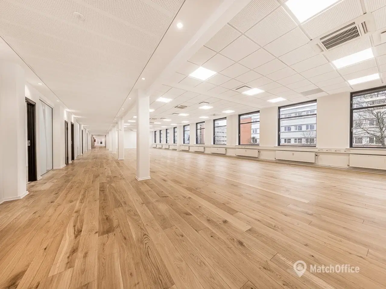 Billede 2 - Plads til 70 medarbejdere i 1.044 m² nyistandsat kontor