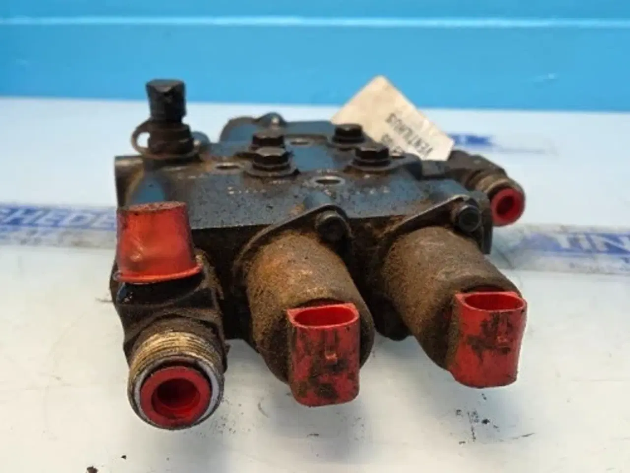 Billede 9 - New Holland T7.315 Hydraulikventil 87523105