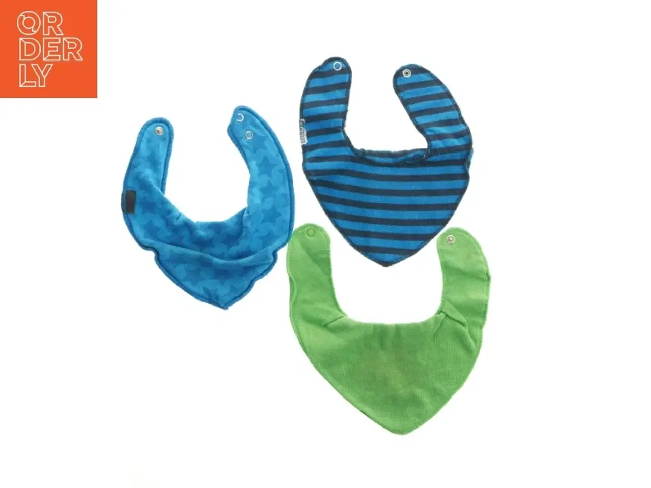 Billede 1 - Tre baby savlesmække (str. 22x19,5 cm)