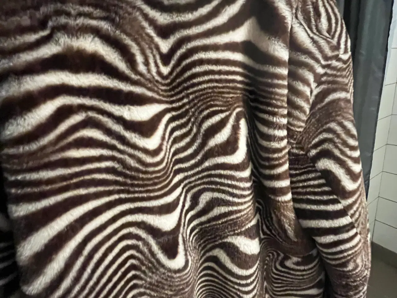 Billede 4 - “Pelsjakke” h & m