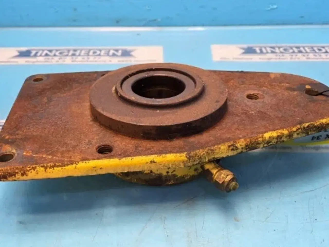Billede 2 - New Holland TX34 Flangleje 439607