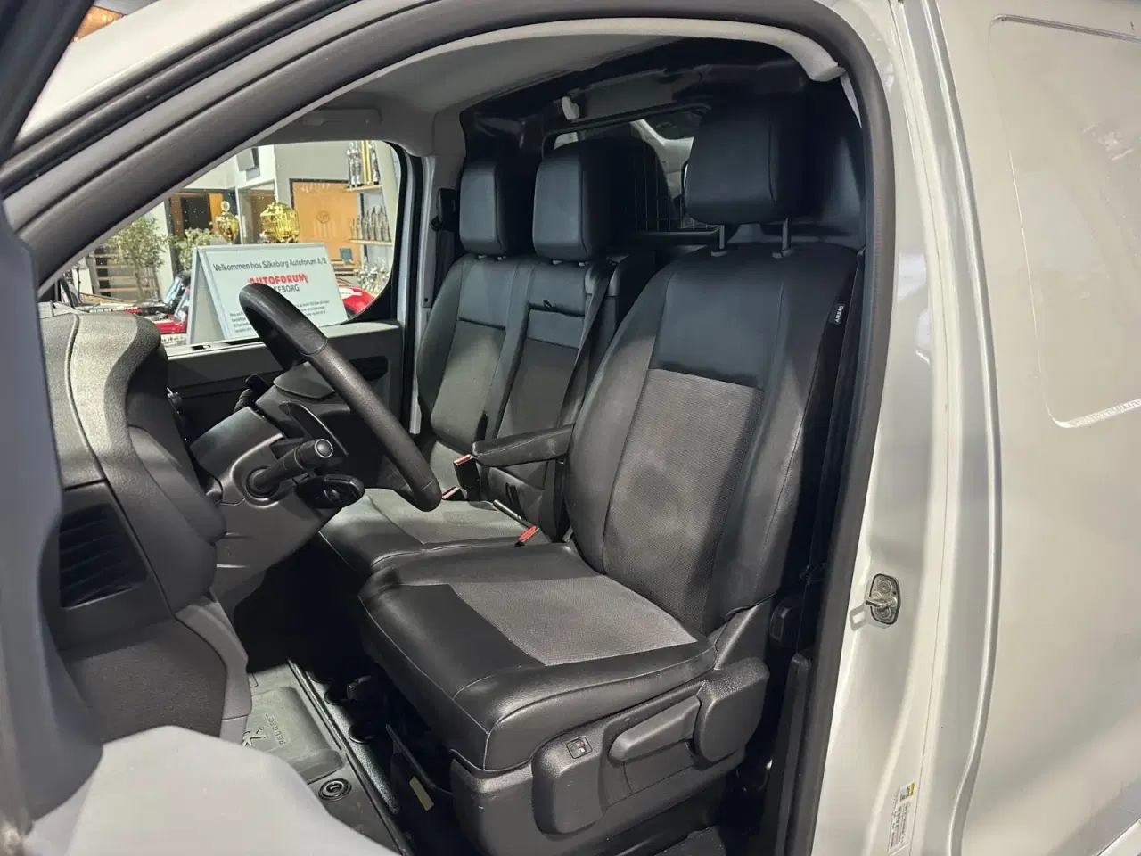 Billede 5 - Peugeot Expert 2,0 BlueHDi 122 L2 Premium EAT8 Van