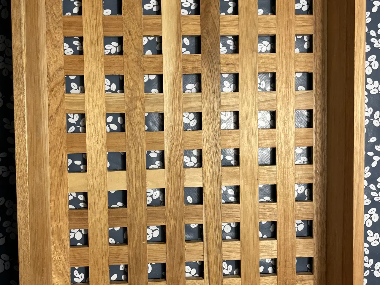 Billede 2 - Fin træbakke til servering