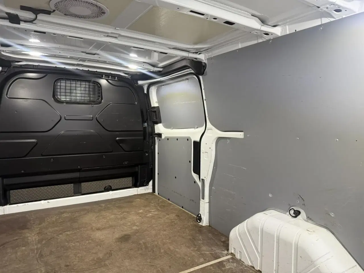 Billede 10 - Ford Transit Custom 300 L2H1 2,0 TDCi Trend 130HK Van 6g Aut.
