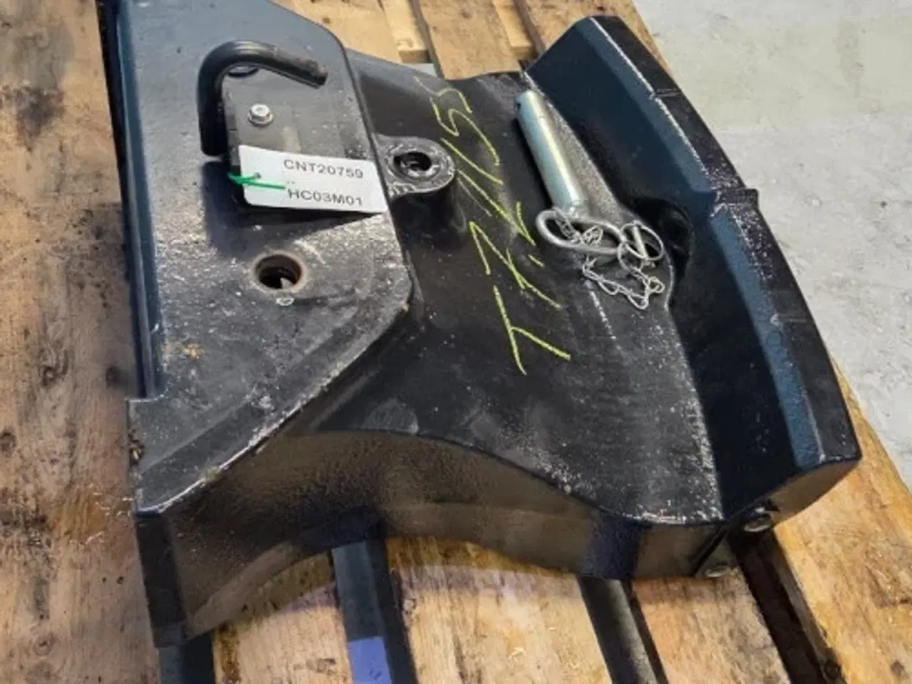 Billede 8 - New Holland T7.220 Vægtholder 84232748