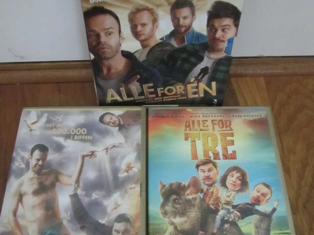 Billede 2 - ALLE FOR EN, TO & TRE.