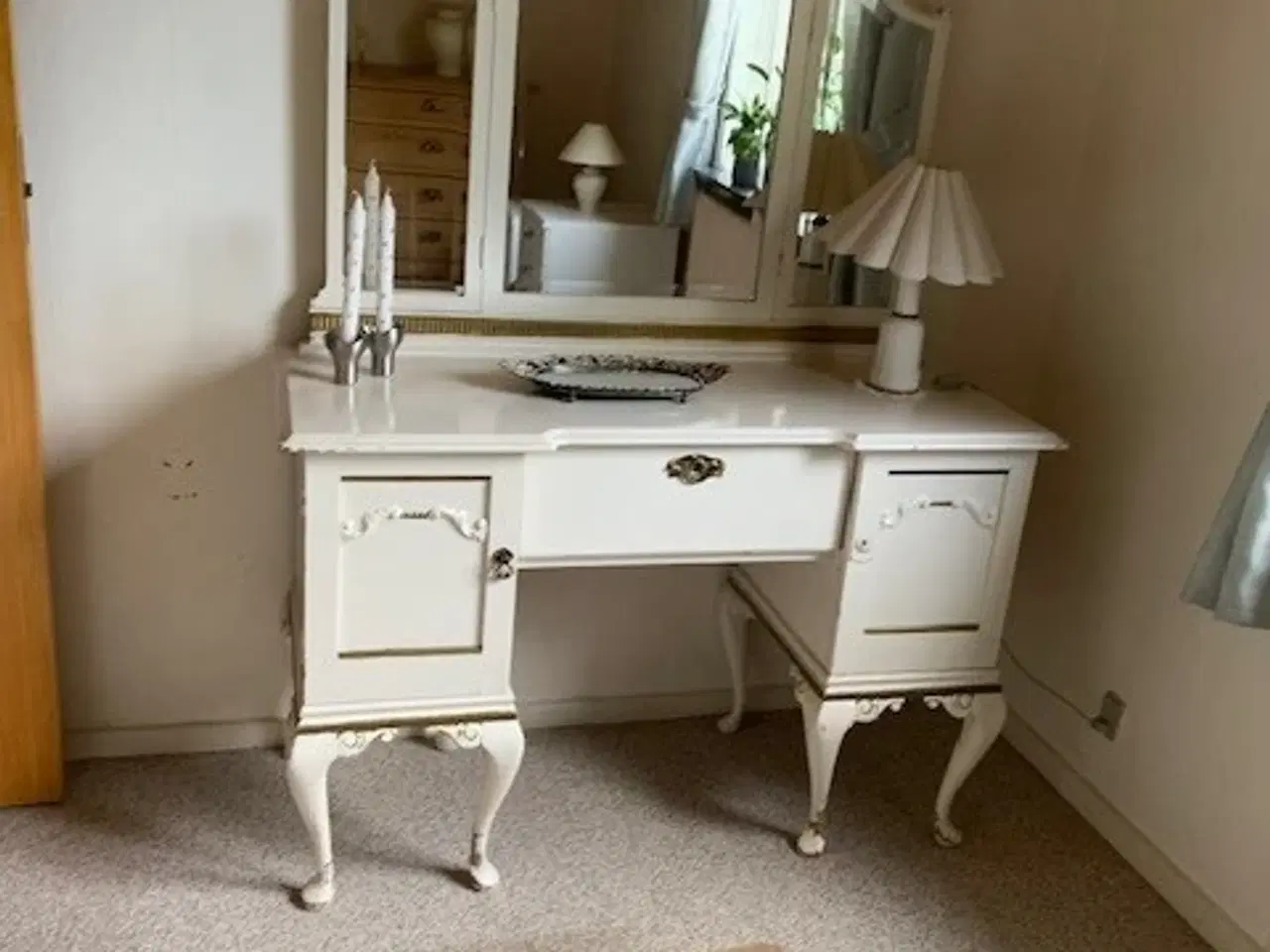 Billede 1 - Ældre toiletmøbel med spejle og skuffer