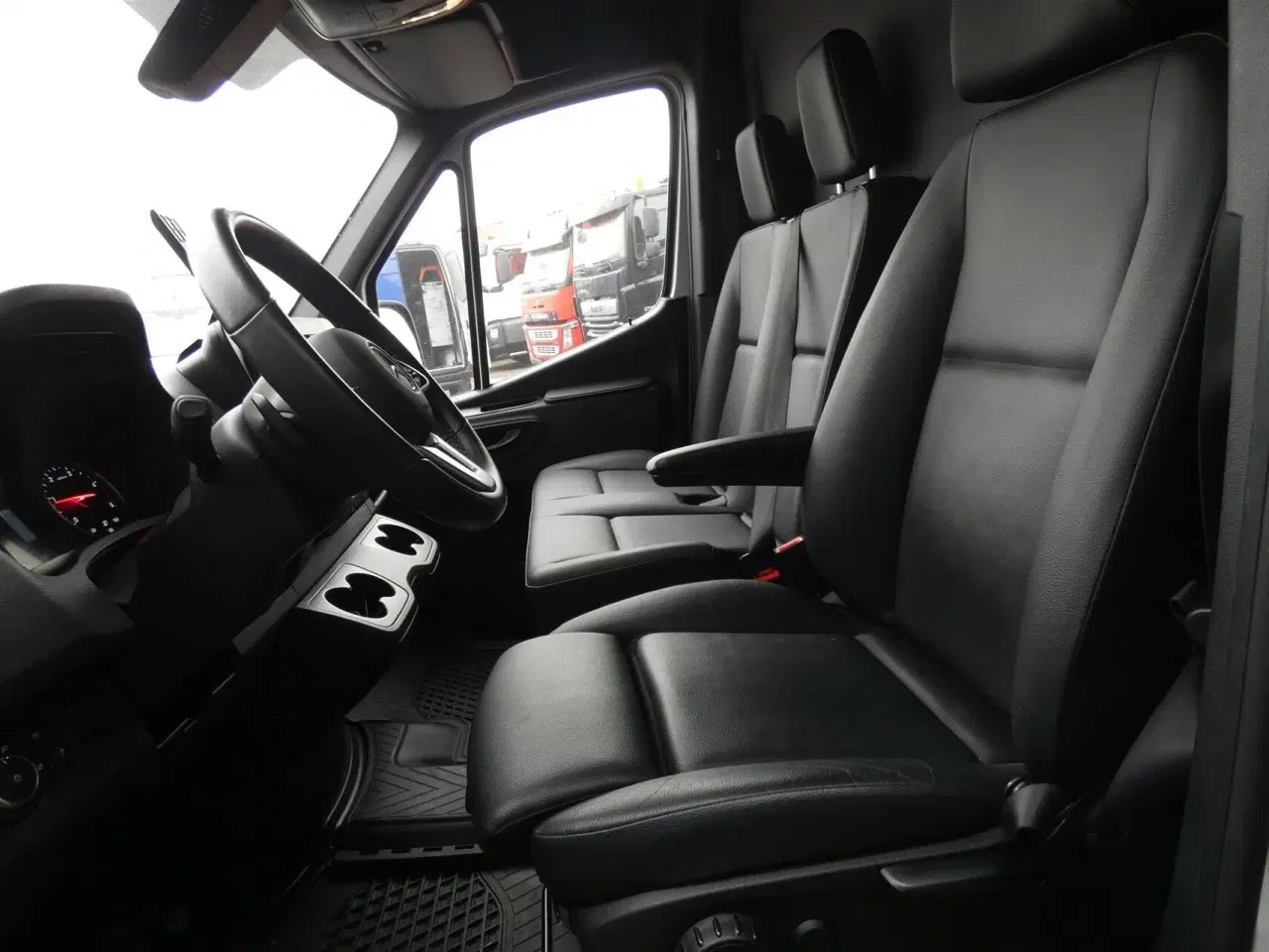 Billede 10 - Mercedes-Benz Sprinter 317 2,0 CDI VÆRKSTEDSBIL RWD 9G-Tronic 170HK Van Aut.