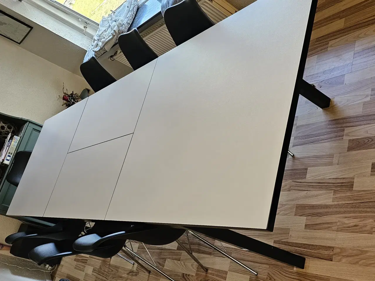 Billede 2 - Spisebord med tillægsplade 