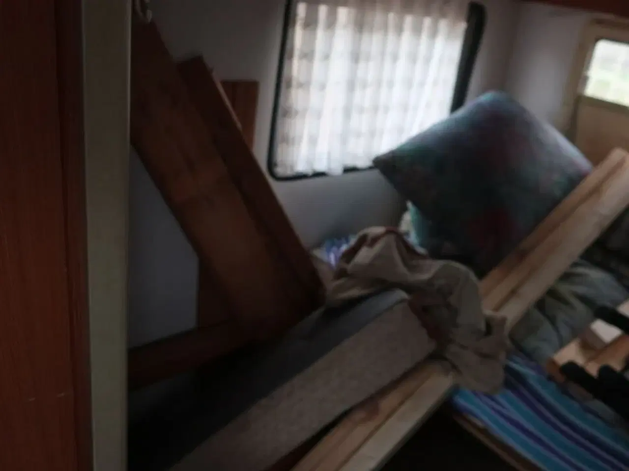 Billede 21 - Campingvogn HOBBY 460 med indhold