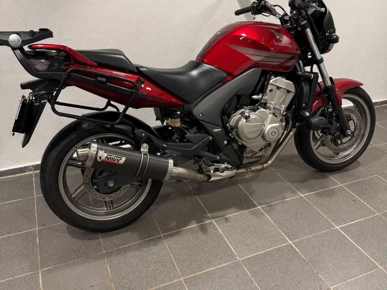 Billede 4 - Honda cbf 600 årgang 2012,kørt 15381 km