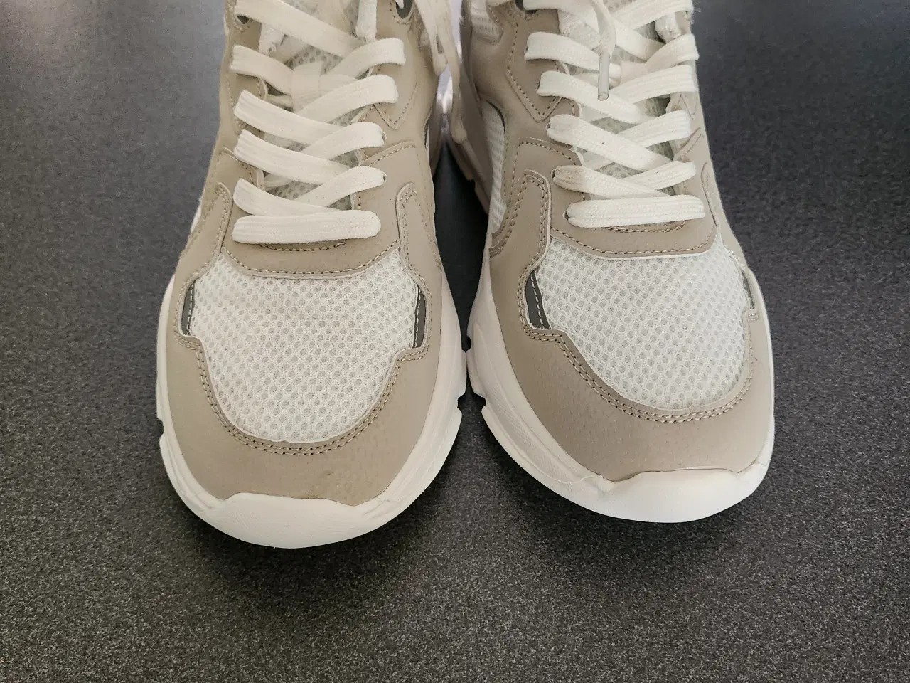 Billede 2 - Nye hvide Ohio mesh sneakers 