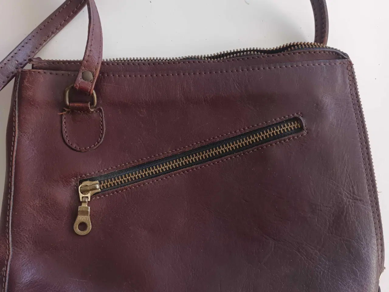 Billede 1 - Skuldertaske I brunt læder