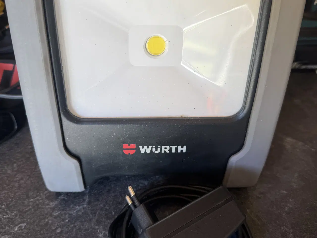 Billede 1 - Würth Led projektør genopladelig 