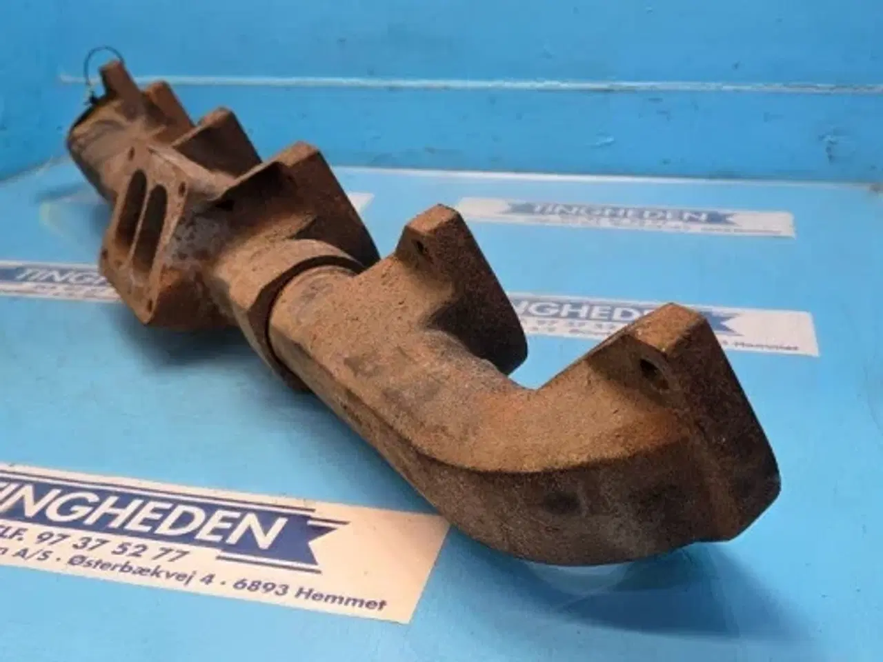 Billede 3 - John Deere 6125HZ001 Udstødningsmanifold R116838