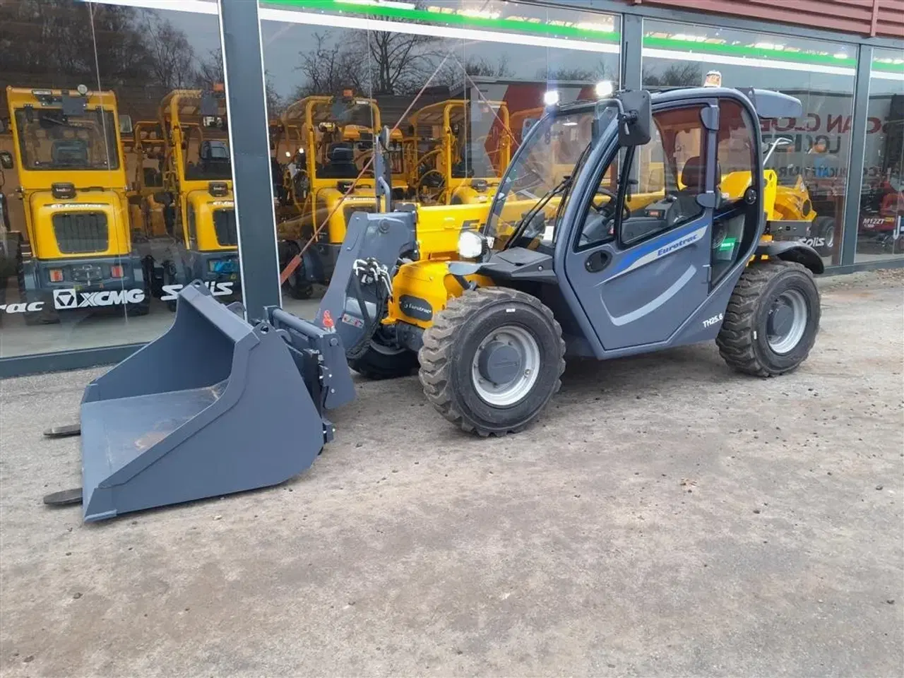 Billede 2 - - - - EUROTRAC TH25.6 FABRIKS NY