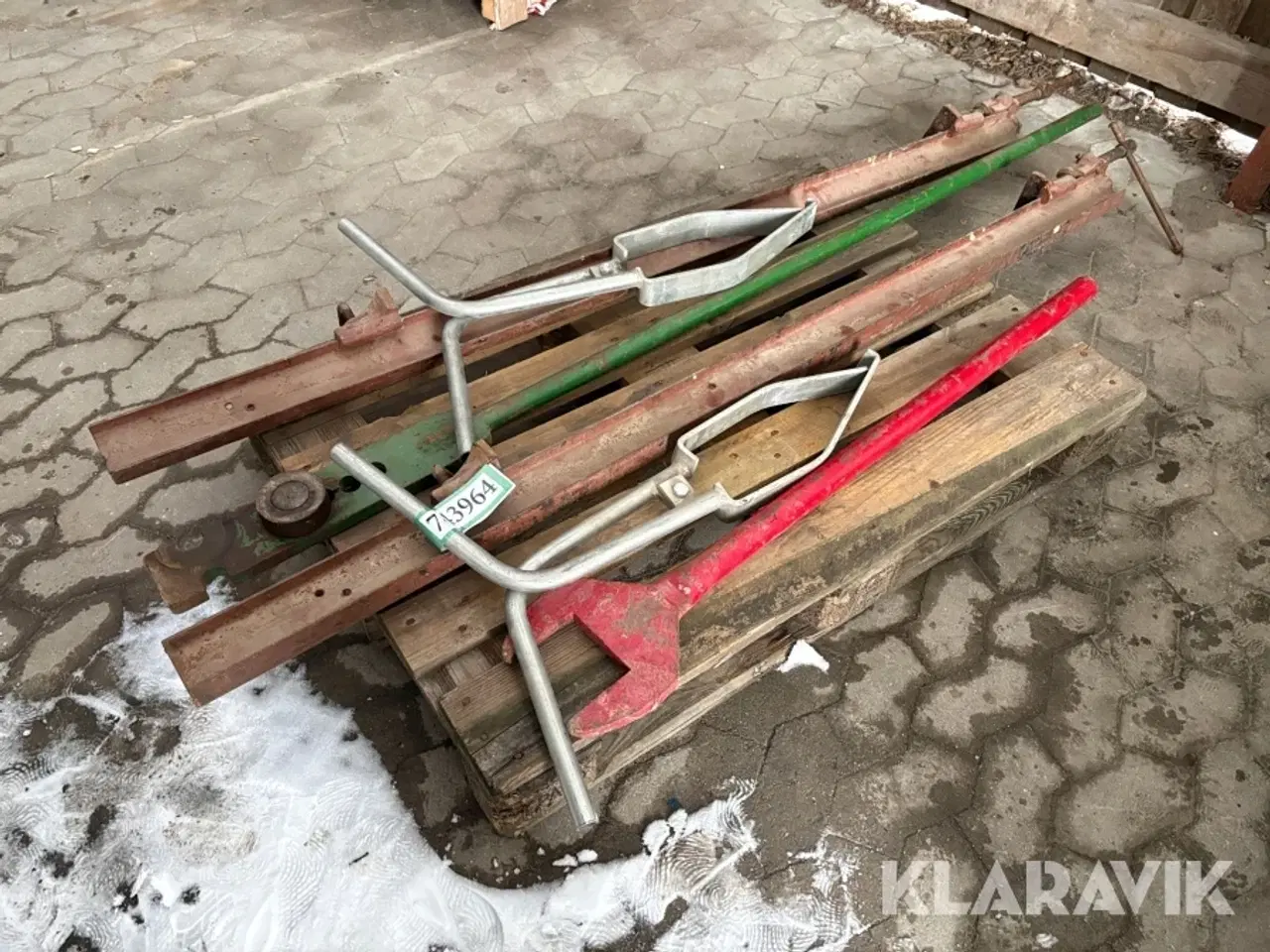 Billede 1 - Skruetvinger, fliseløfter og rørbukker