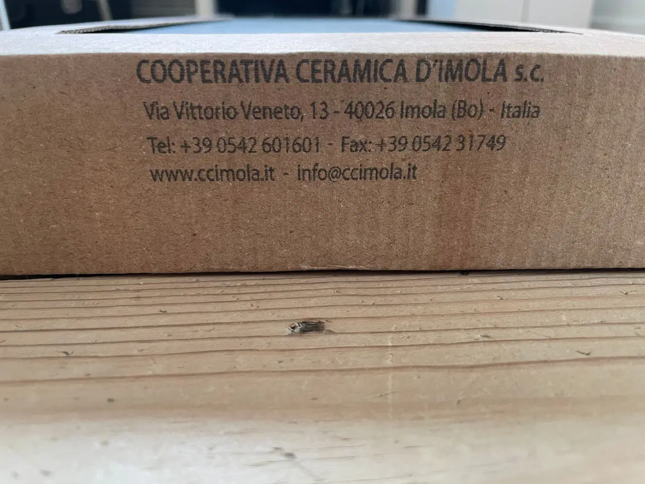 Billede 1 - Grå badeværelsesfliser