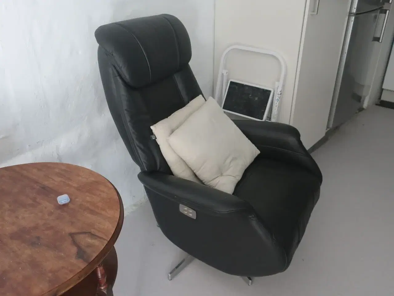 Billede 2 - Massagestol og bord