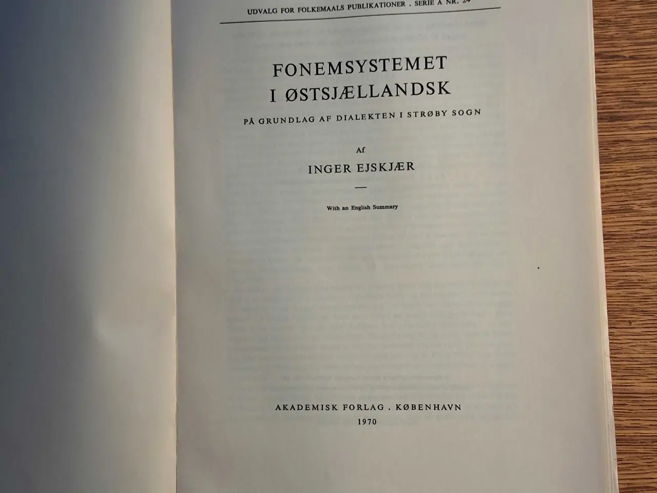 Billede 2 - FONEMSYSTEMET I ØSTSJÆLLANDSK  af Inger Ejskjær 