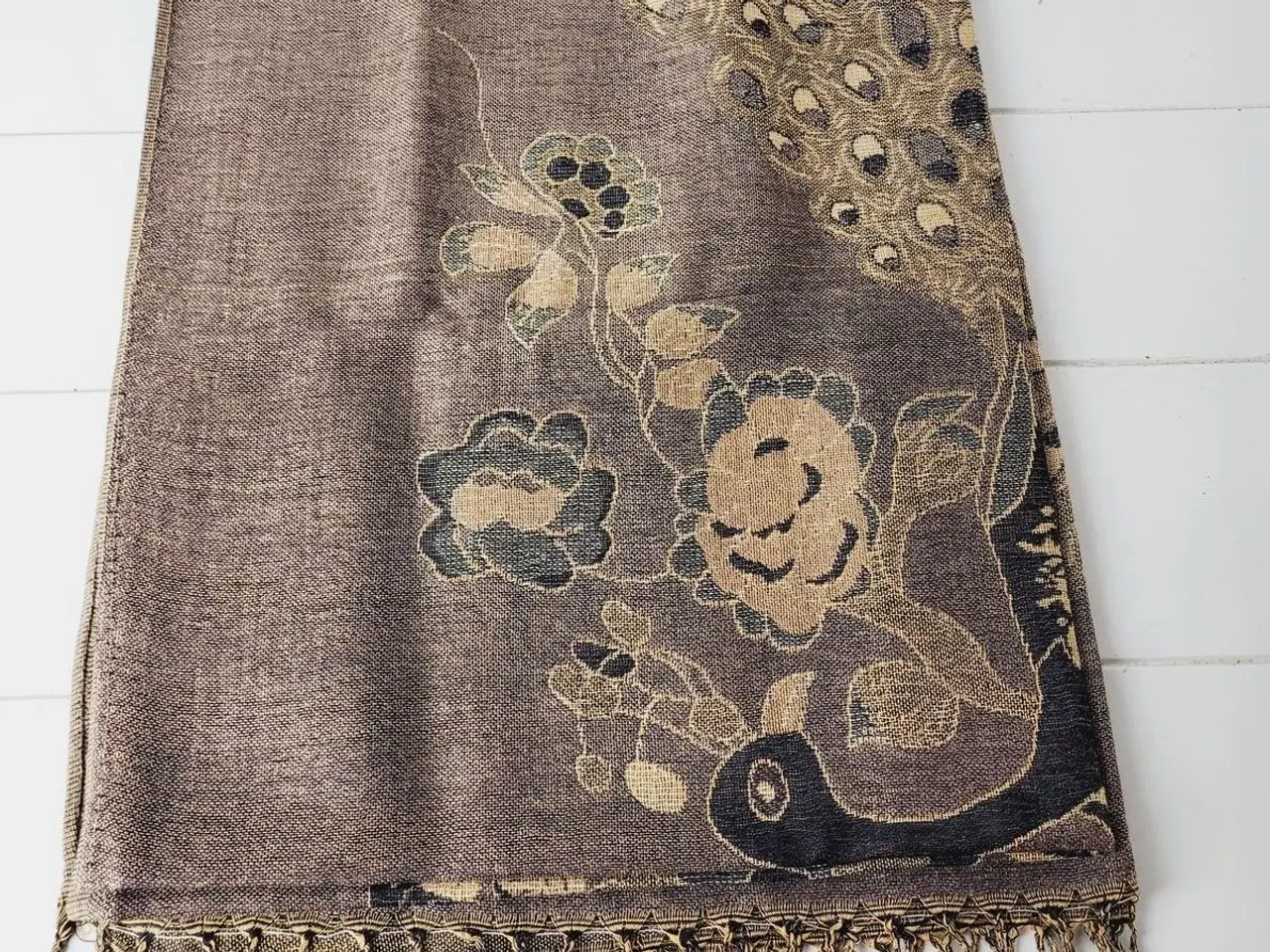 Billede 5 - ⭐️- Elegant og Blødt Pashmina Tørklæde - UBRUGT