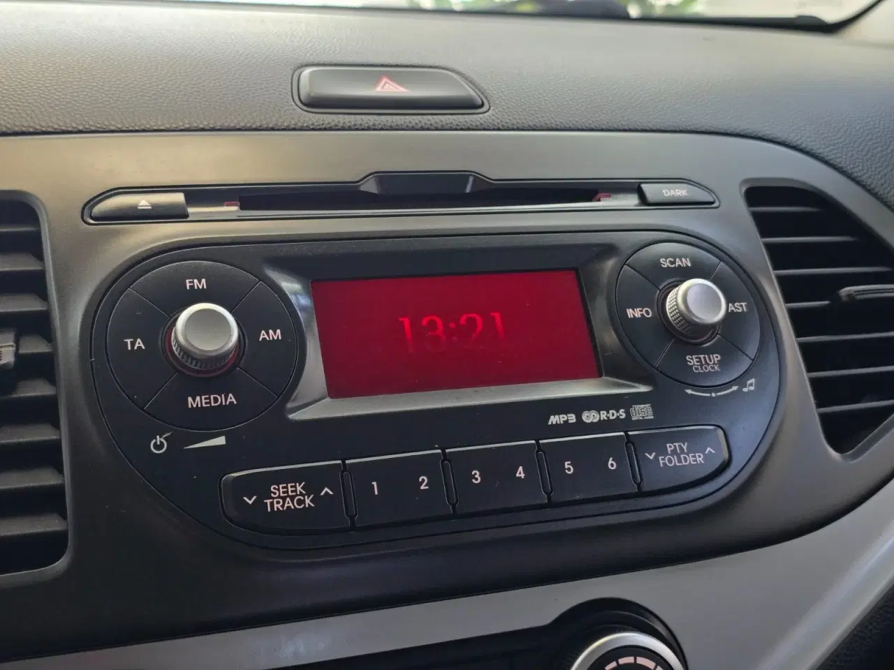 Billede 12 - Kia Picanto 1,0 World Cup Eco