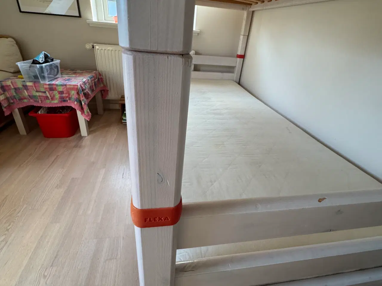 Billede 3 - Køjeseng med spring madrasser, stige og sengehest