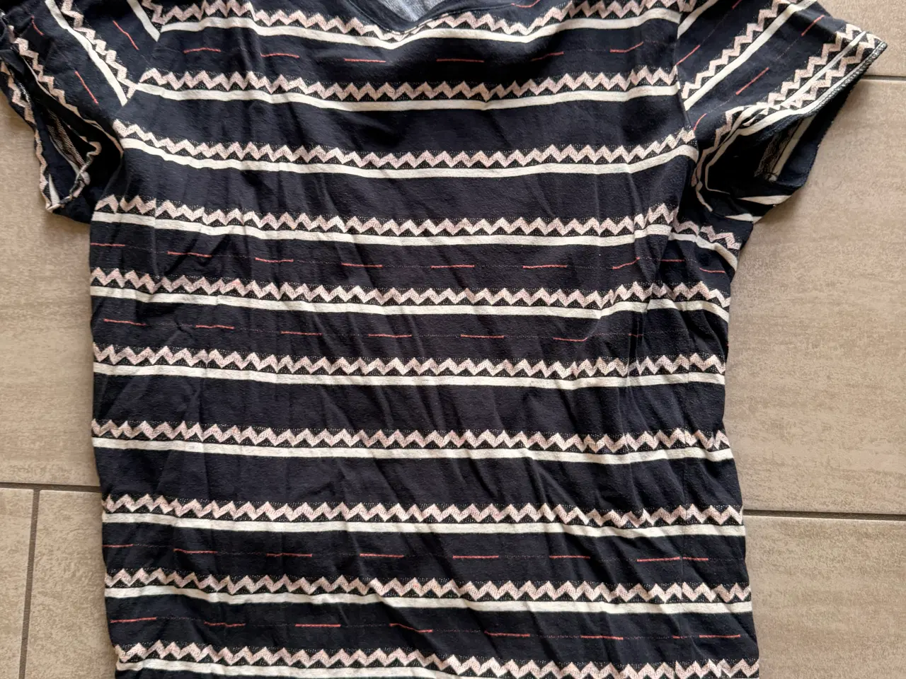 Billede 1 - Suit T-shirt, str. M