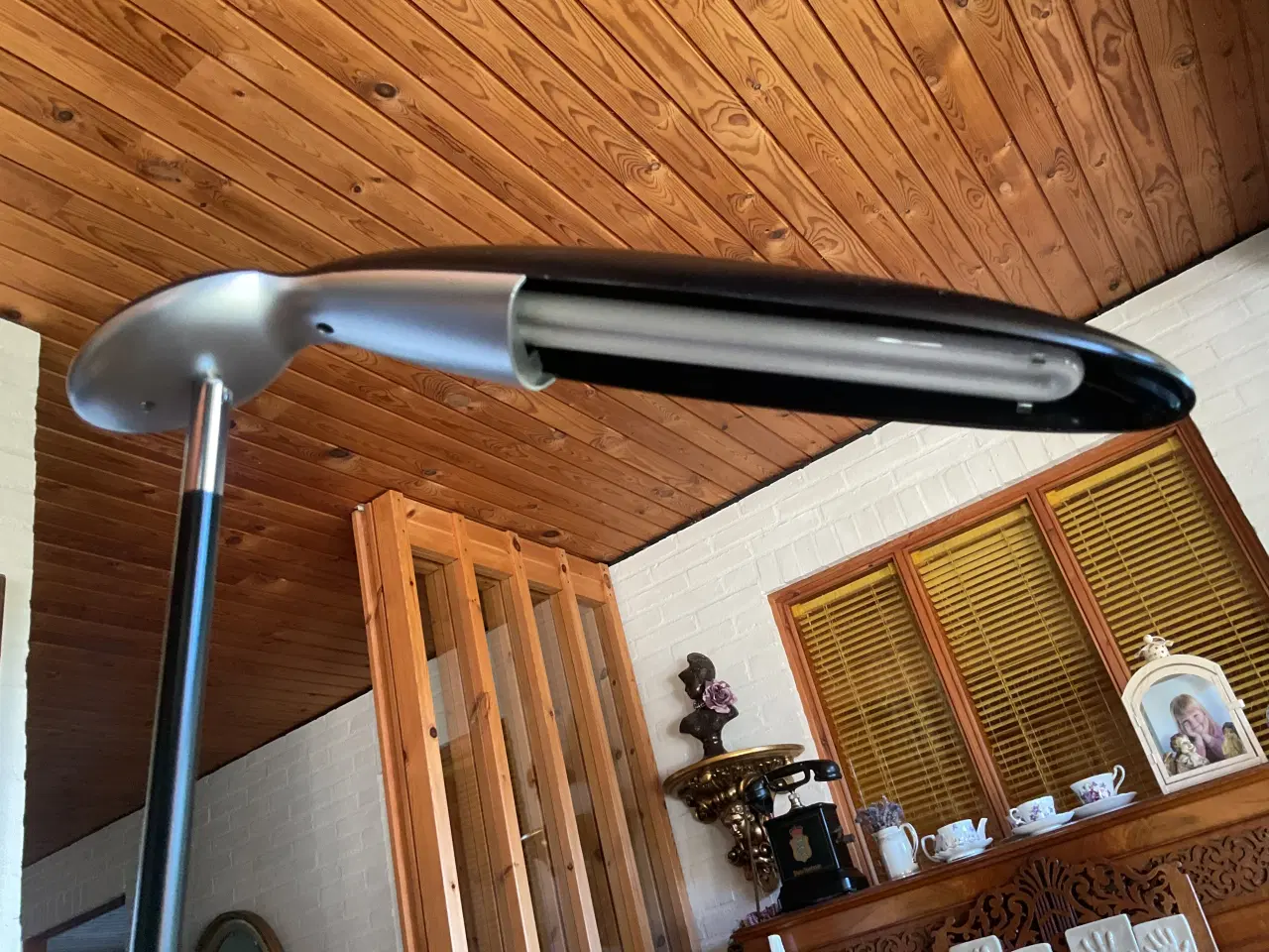 Billede 4 - Bordlampe Poppins Sort Som ny.