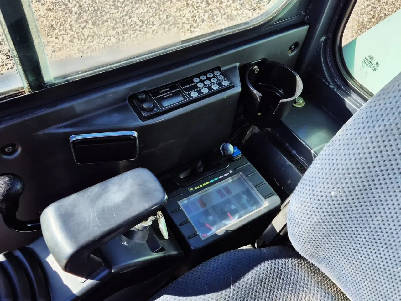 Billede 18 - Hitachi ZX22U-2 CLR / Powertilt / 2500 kg maskine / 4 skovle + rive