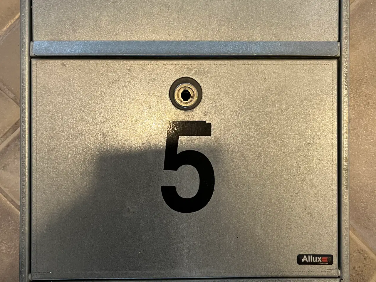 Billede 1 - Postkasse 