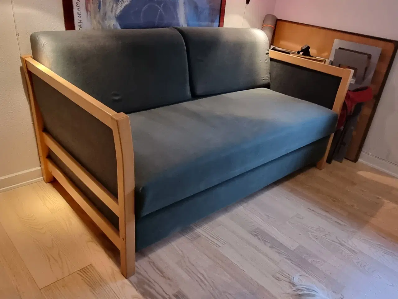 Billede 2 - Fin grøn sovesofa med lækker topmadras