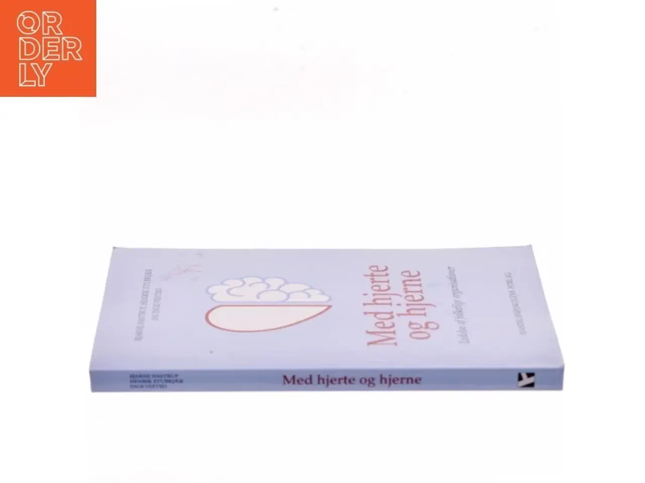 Billede 2 - Med hjerte og hjerne : ledelse af folkelige organisationer af Bjarne Hastrup (Bog)