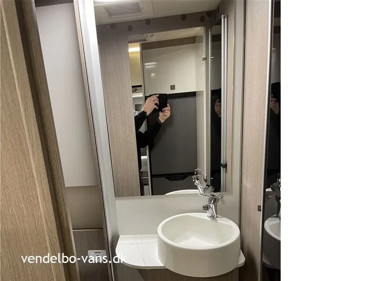 Billede 27 - 2025 - Rollerteam Zefiro 285 TL   Zefiro det helt nye 2025 look med enkeltsenge og vario bad