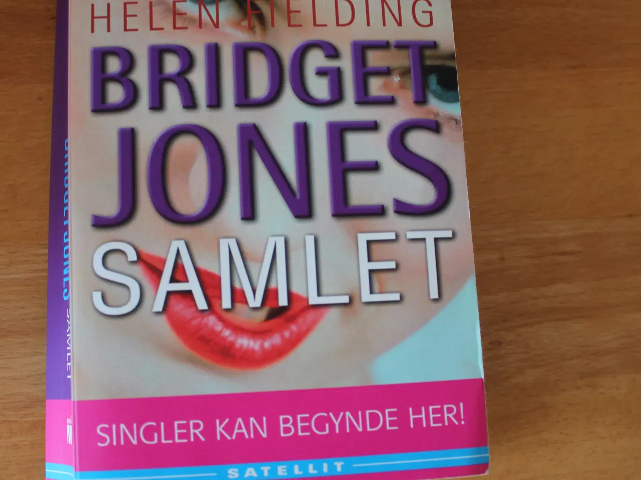 Billede 1 - Helen Fielding Bridget Jones Samlet Bog