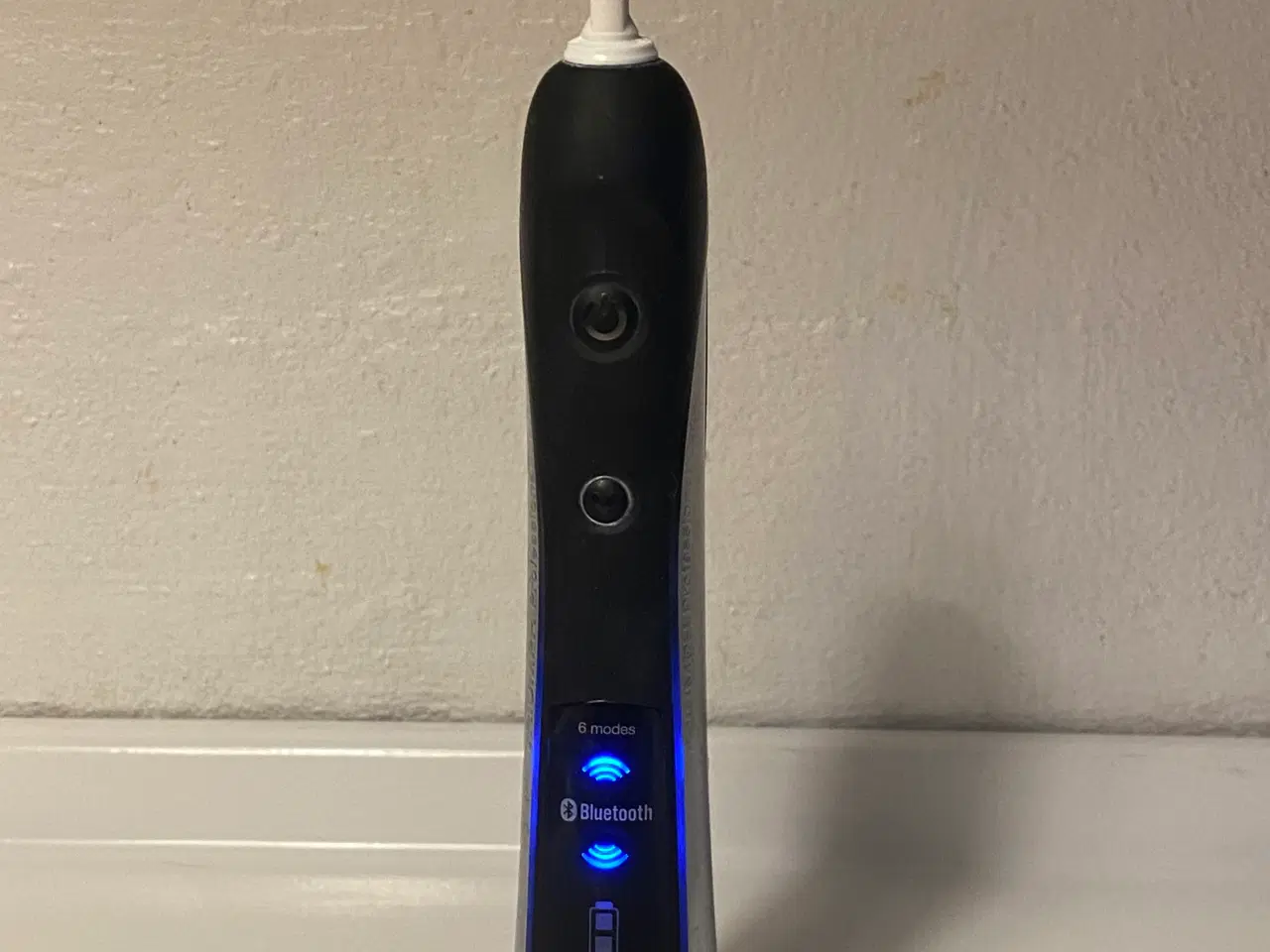 Billede 3 - Solgt: Braun Oral-B Professional Care 7000,