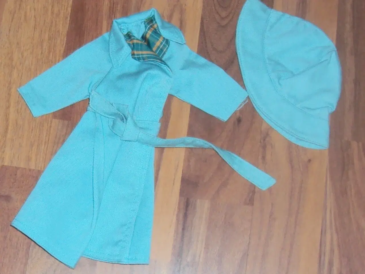 Billede 3 - tøj til famosa