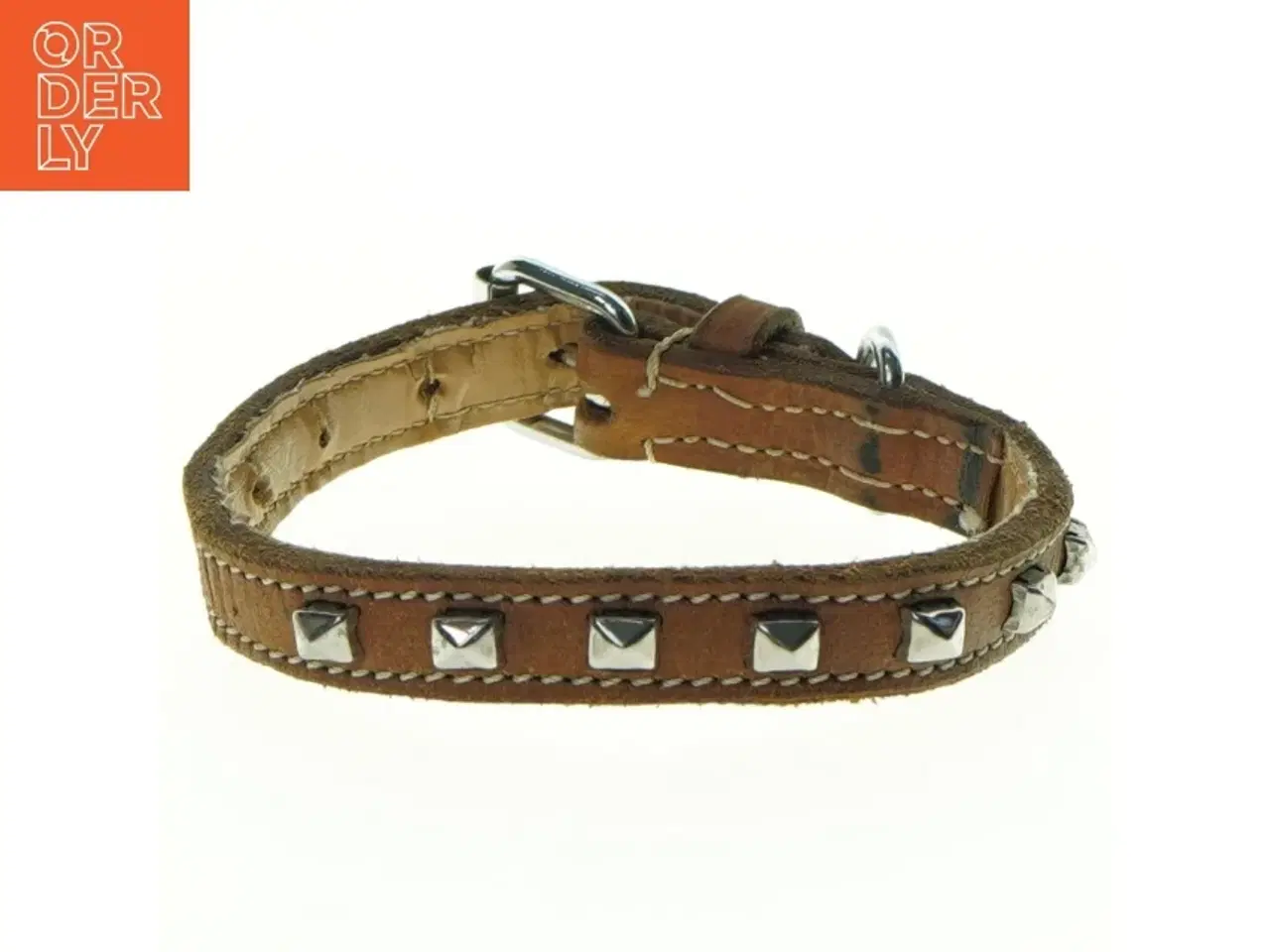 Billede 1 - Brugt læderhalsbånd med nitter (str. Længde 64 cm)