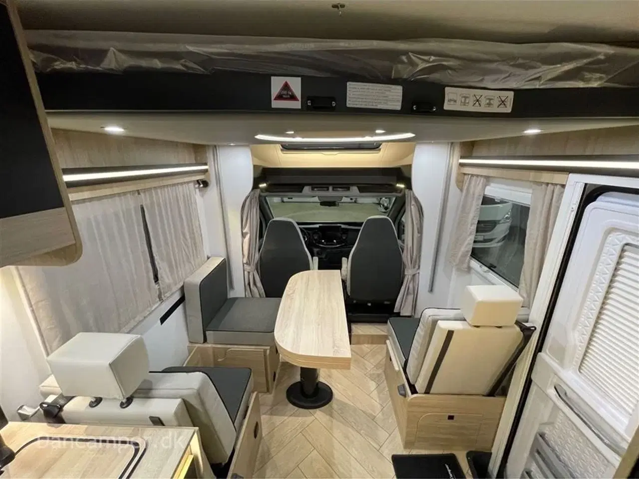 Billede 11 - 2026 - Chausson 650 Chausson 650 Titanium Line, Når stor rummelighed skal findes på den lille plads, 165HK med 8-trin aut.gear