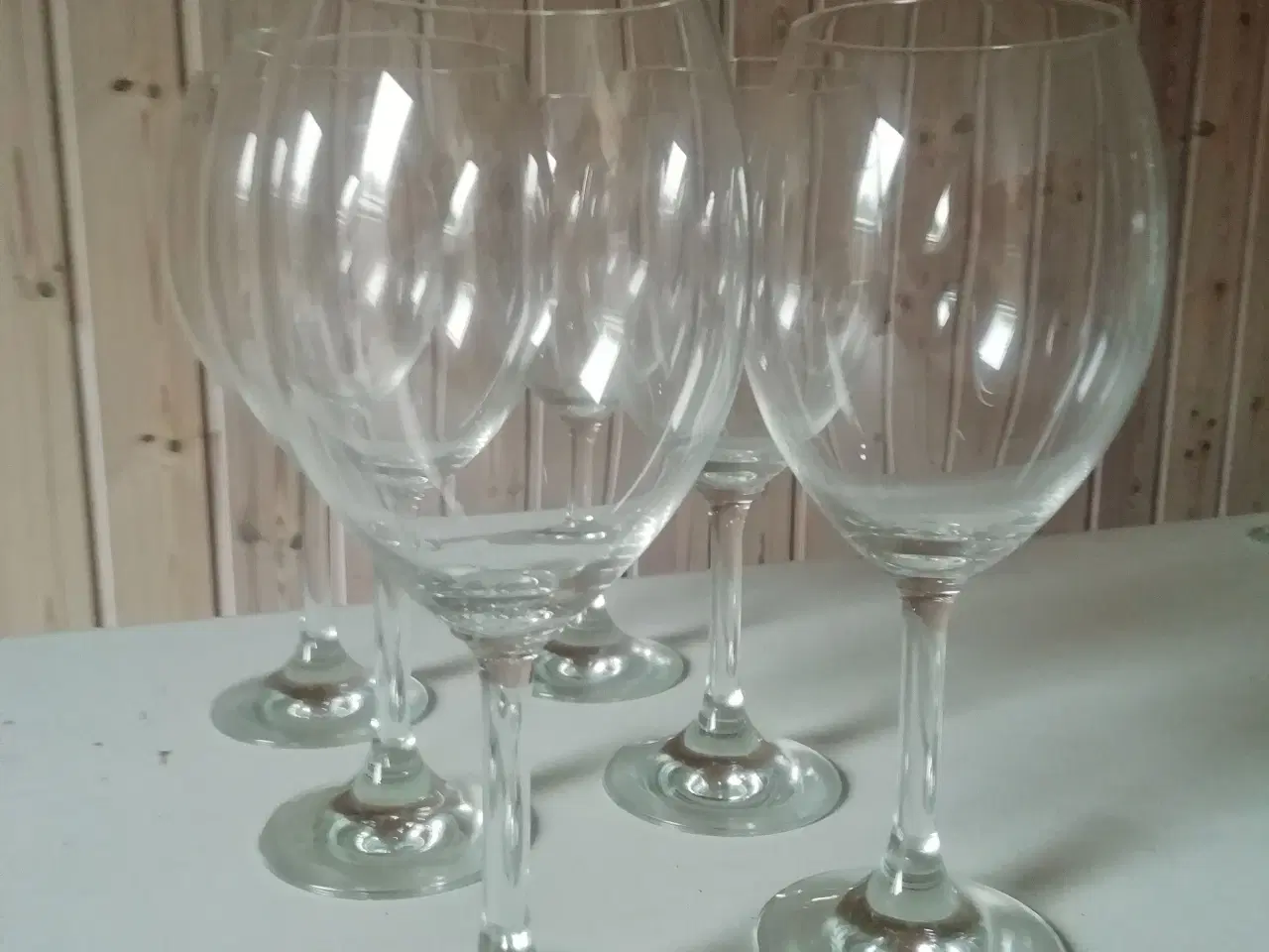 Billede 14 - 24 krystalglas af Bordeaux serien. Gaveide?