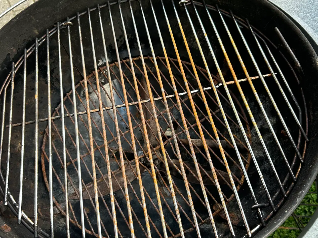 Billede 6 - Weber performer kuglegrill elektronisk tænding