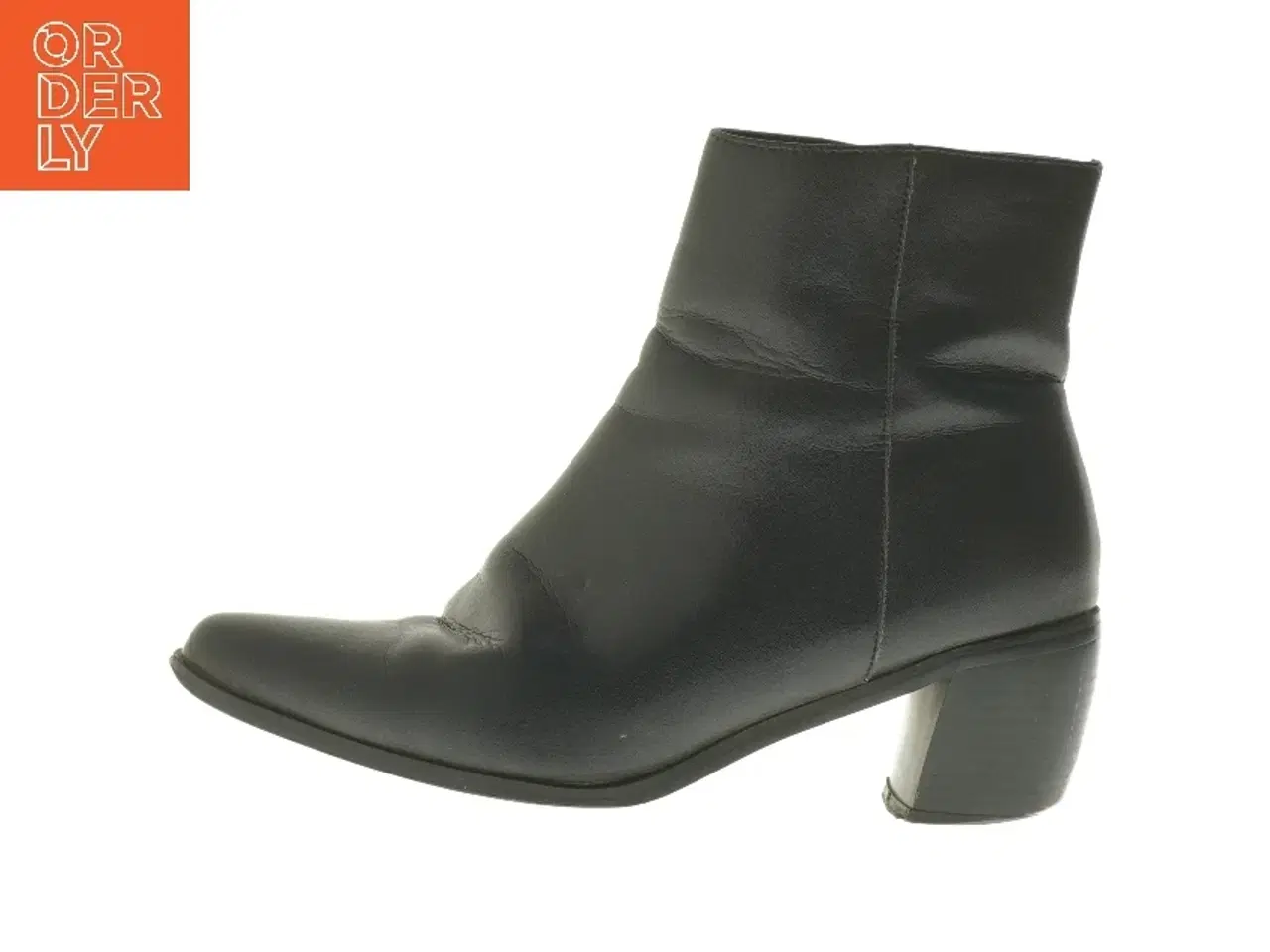 Billede 1 - Sort støvle med hæl fra VRS (str. 41 )